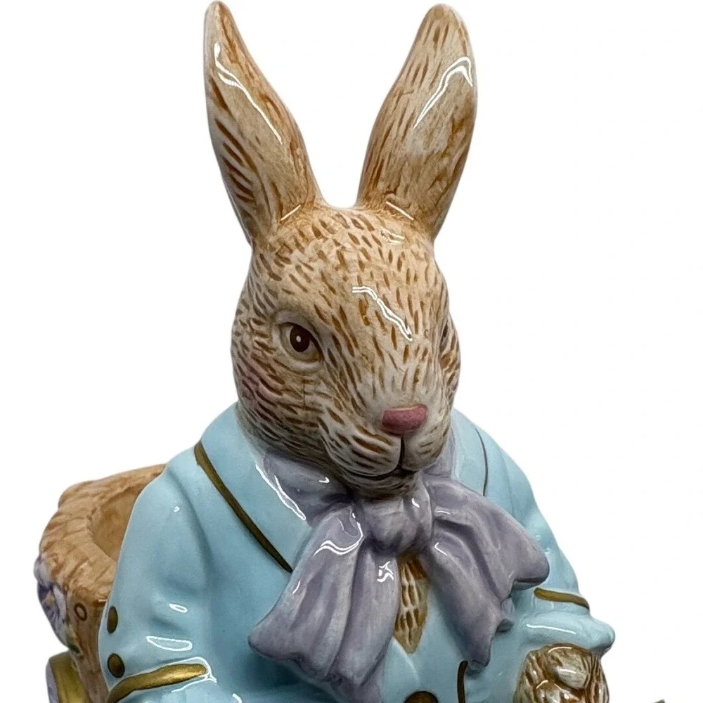 Avon Springtime Collection Ceramic Bunny Rabbit Candle Holder Figurines Easter